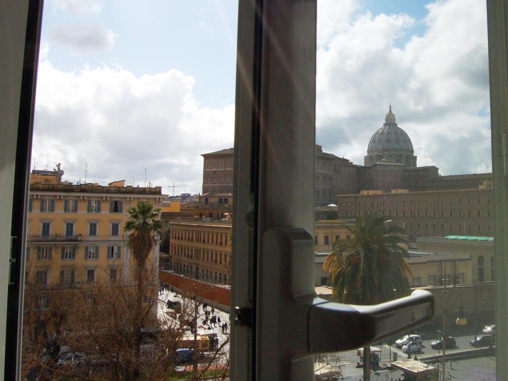 Luiza Vatican House Rome Exterior photo